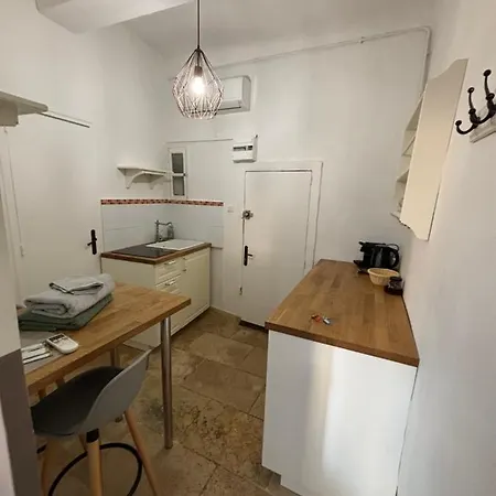 Agapee Apartment *